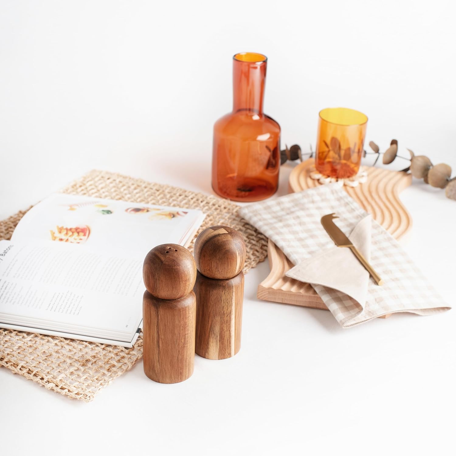 Simple Modern Acacia Wood Manual Refillable Salt Pepper Set