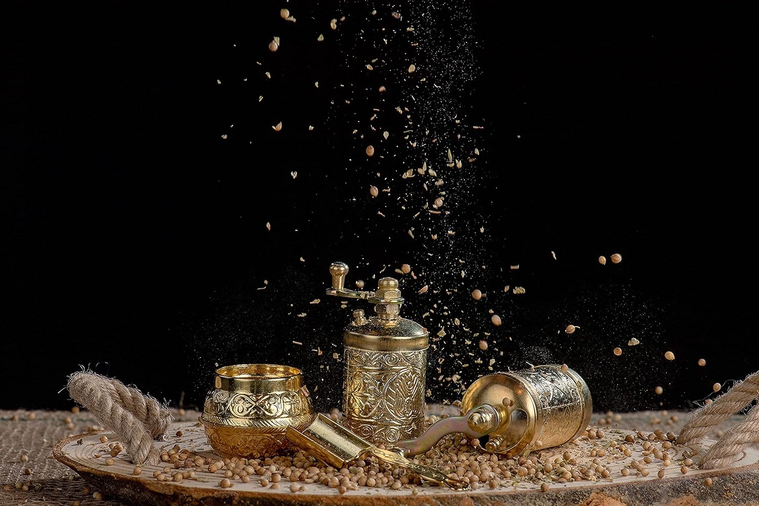 Versatile Manual Pepper Grinder with Crank Handle for Home Kitchen