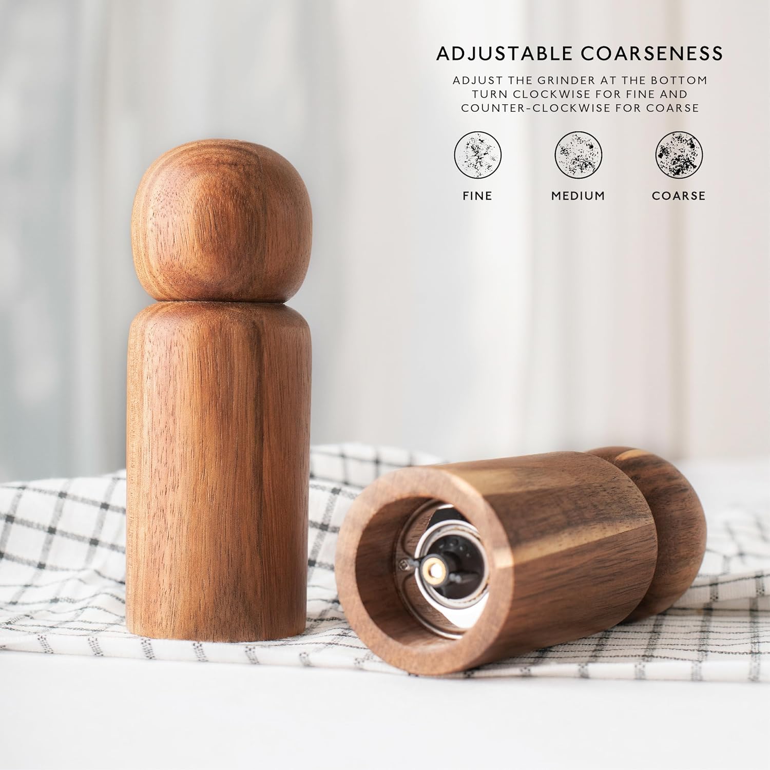 Simple Modern Acacia Wood Manual Refillable Salt Pepper Set