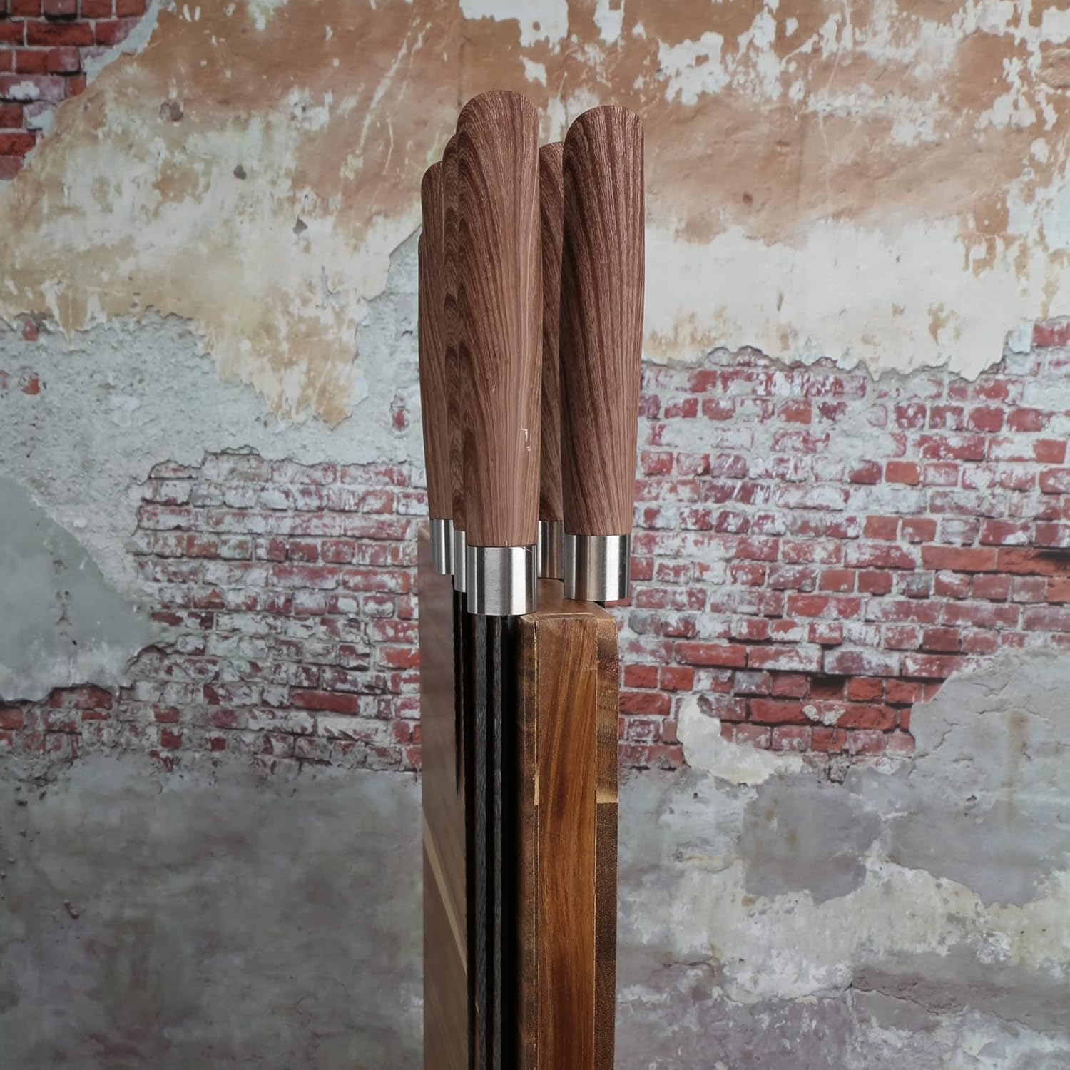 Magnetic Knife Holder - Store Up to 16 knives safely stylishly